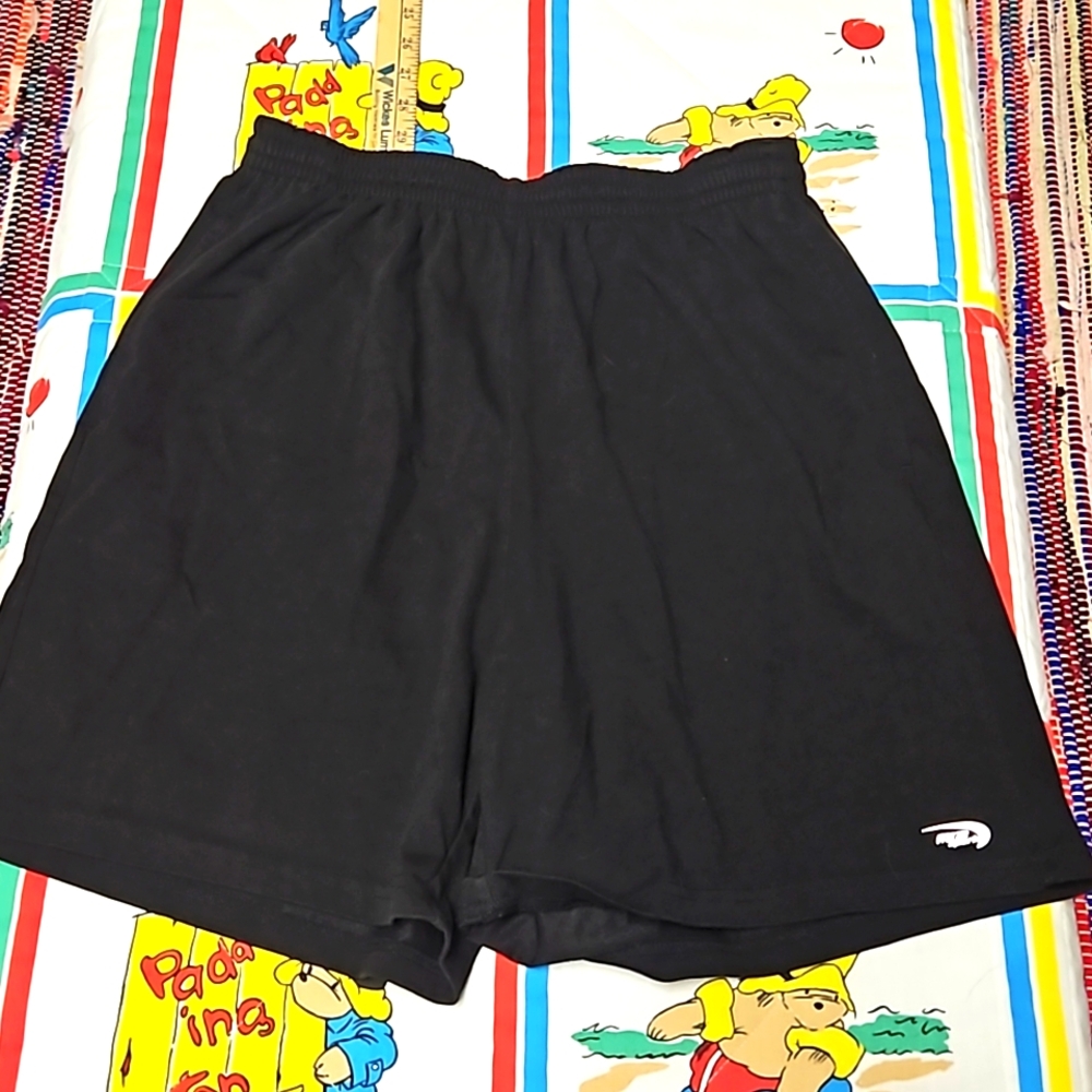 MTA sport shorts size med